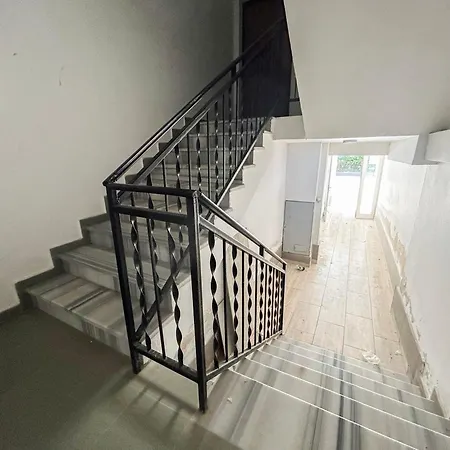 宾馆 Two Bedrooms, Location 972